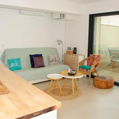 Apartament La Capte T2, A 2min De La Mer, Terrasse-wifi-parking Gratuit
