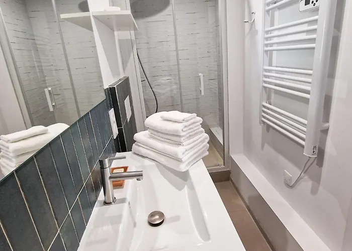 La Capte T2, A 2min De La Mer, Terrasse-wifi-parking Gratuit 公寓 耶尔